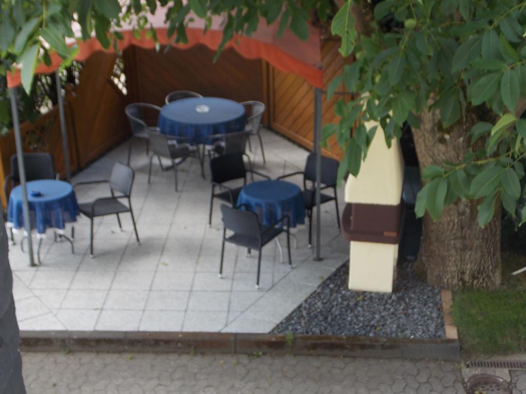 Gaestehaus "Am Weissen Stein" Кохем Номер фото